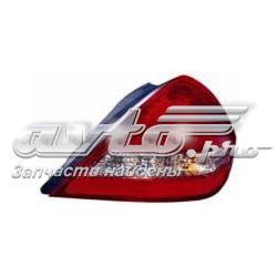  Задня права фара Nissan Tiida 