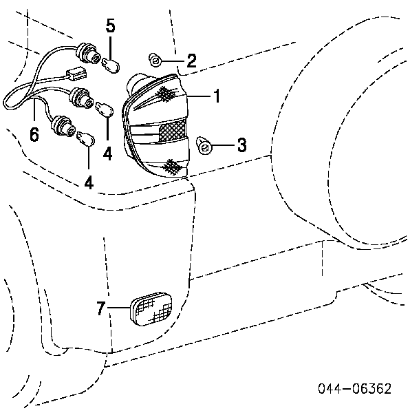 Ліхтар задній правий 8155142070 Toyota