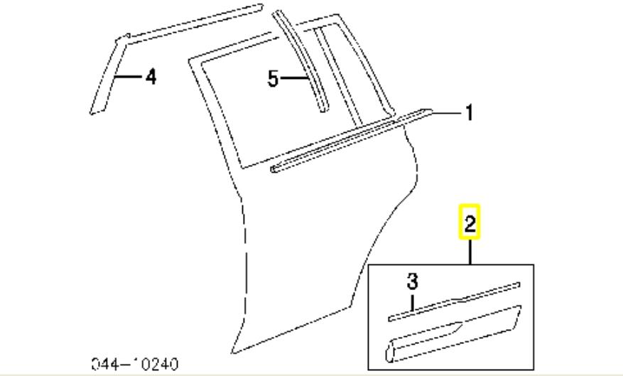  Молдинг задніх лівих дверей Toyota Highlander 