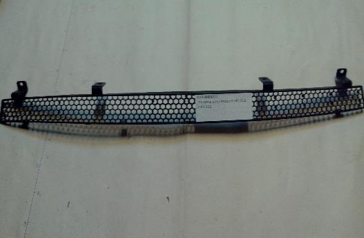 Решітка переднього бампера на Chery Kimo (A1, S12)