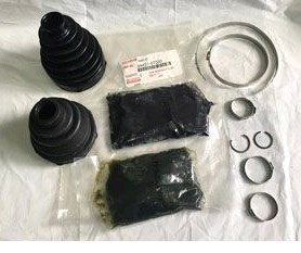 044270T030 Toyota Пильники ШРУСів передній піввісі, комплект