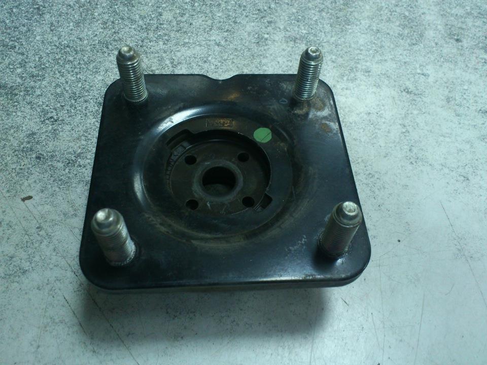 Опора стійки амортизатора переднього Mazda TD1134380 ціна, від 15.78 USD