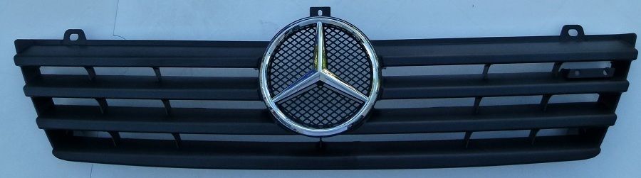 A9018800085 Mercedes решітка радіатора