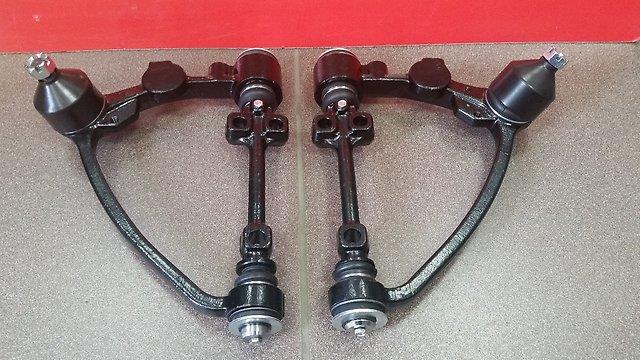 Купити 4806629025 Toyota Важіль передньої підвіски верхній, правий