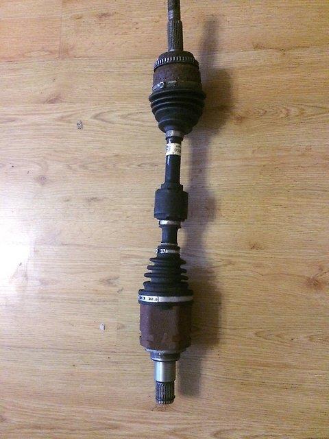 Ліва піввісь 4342006600 Toyota