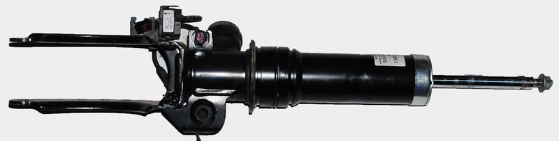 7L6413031R VAG Ліва передня стійка