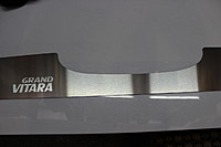Накладка бампера заднього, верхня захисна (сходинка-підніжка) Suzuki SX4 (GY) (Сузукі SX4)