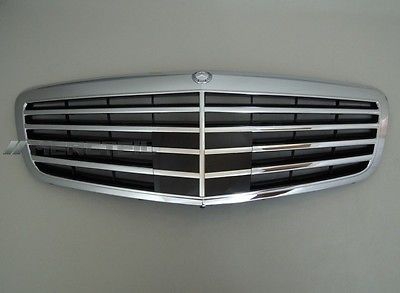 A22188005839040 Mercedes Решітка радіатора