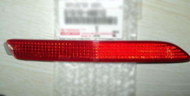 Правий катафот бампера Toyota 8191048012 ціна, від 23.29 USD