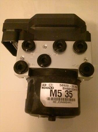 Купити 956002F001 Hyundai/Kia Гідроблок АБС