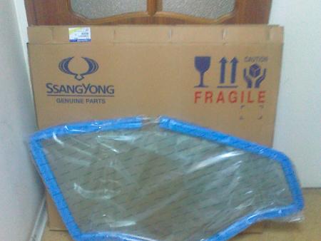 Купити 7238634011 Ssang Yong Скло передніх дверей, правою