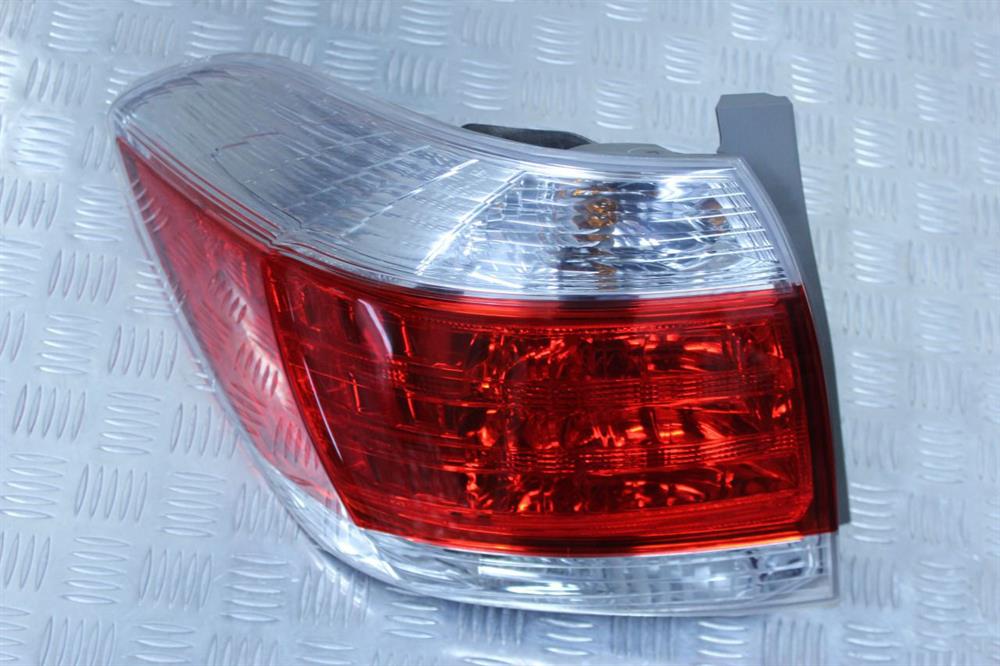 8156148280 Toyota Задня ліва фара