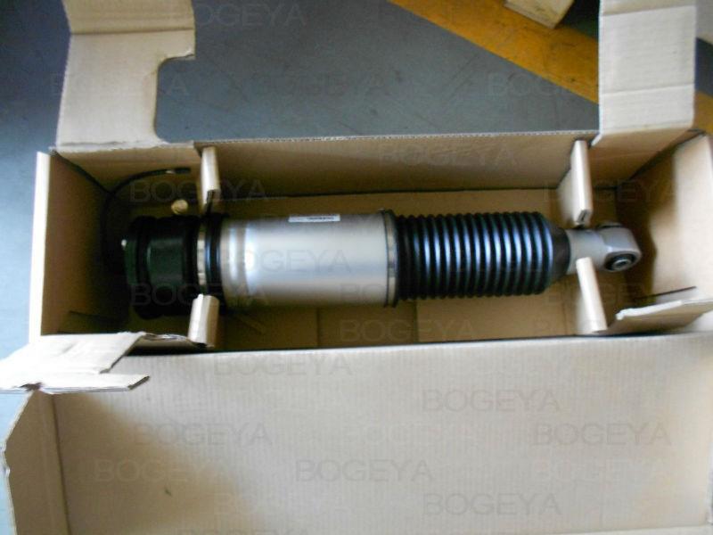 Купити 37126785536 BMW Амортизатор задній, правий