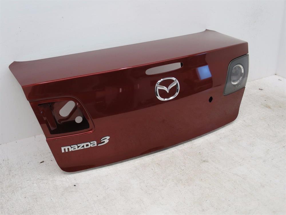 BNYV5261XD Mazda кришка багажника