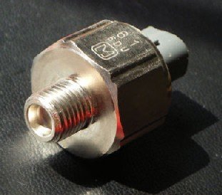 Датчик детонації Toyota Corolla ліфтбек (E9) (1987 - 1992) ціна, від 86.80 USD