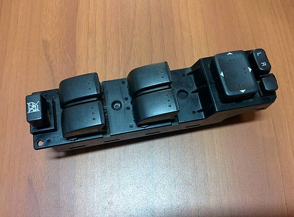 Купити GP9A66350 Mazda Кнопковий блок керування склопідіймачами передній лівий