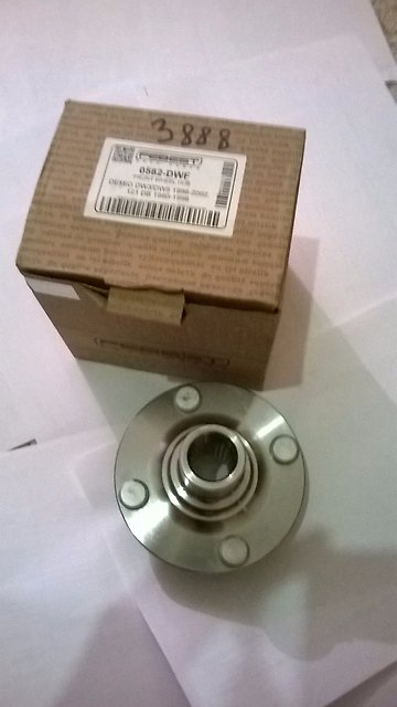 Маточина колеса передня Mazda D06133060B ціна, від 33.57 USD