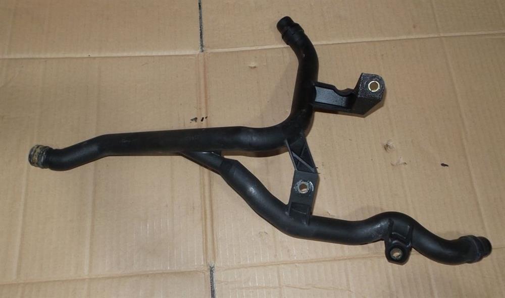 11537519710 BMW Шланг термостата