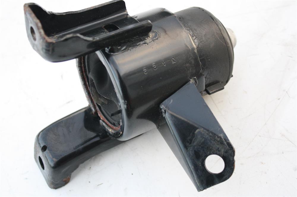 Права опора двигуна Mazda GJ6F39060F