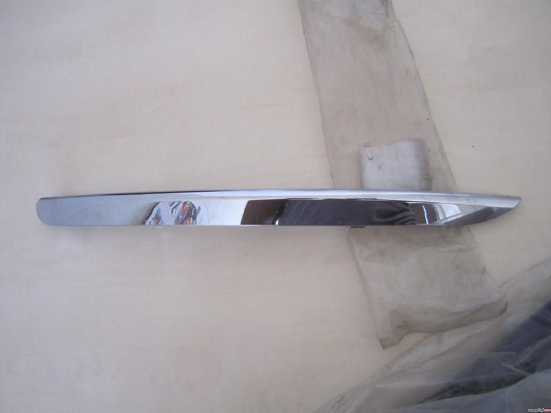 Купити 865813U010 Hyundai/Kia Молдинг переднього бампера, лівий