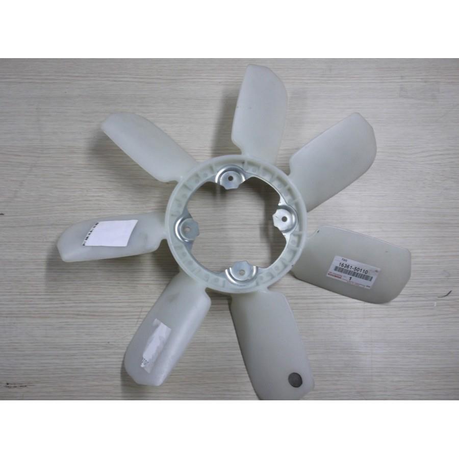 Вентилятор/крильчатка радіатора охолодження Toyota Land Cruiser (J200) (Тойота Ленд крузер)