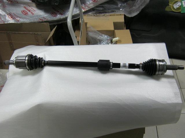 Піввісь передня, права Hyundai/Kia 495001H110 ціна, від 112.99 USD