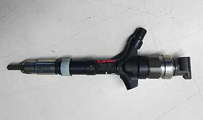 Купити 2367009031 Toyota Форсунка дизельна в зборі, розпилювач + тримач