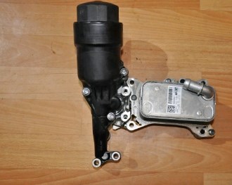 Корпус масляного фільтра A6511801310 Mercedes