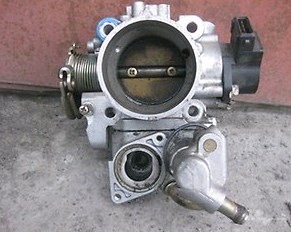 Блок дросельної заслінки Toyota 2610017010 ціна, від 138.83 USD