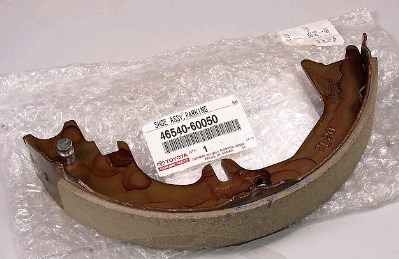 4654060050 Toyota Гальмівні колодки ручника