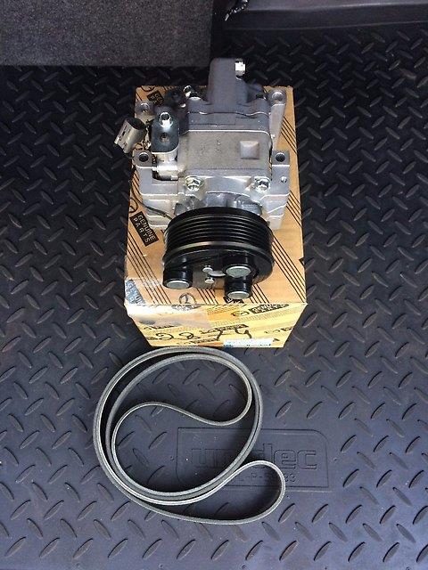 Компресор кондиціонера E22161K00C Mazda