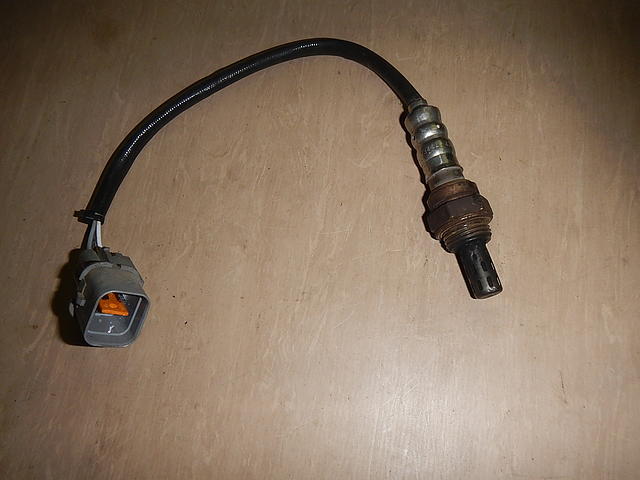 Лямбда зонд до каталізатора, правий Nissan/Infiniti 2269095F0B ціна, від 57.01 USD
