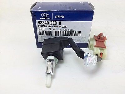 Купити 938402E010 Hyundai/Kia Датчик включення зчеплення