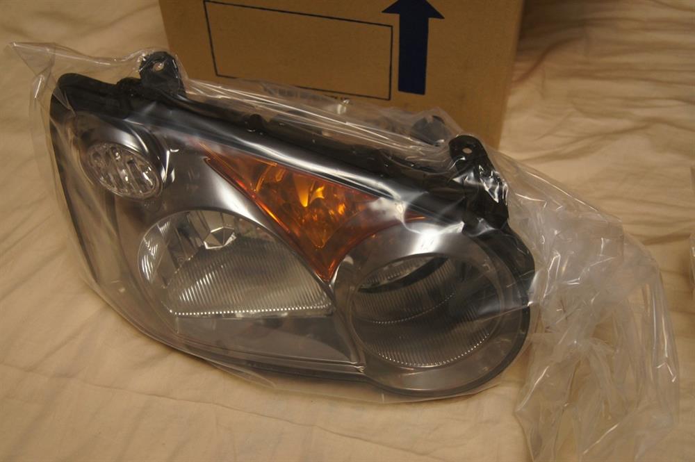 Фара правая на Subaru Impreza II GD, GG