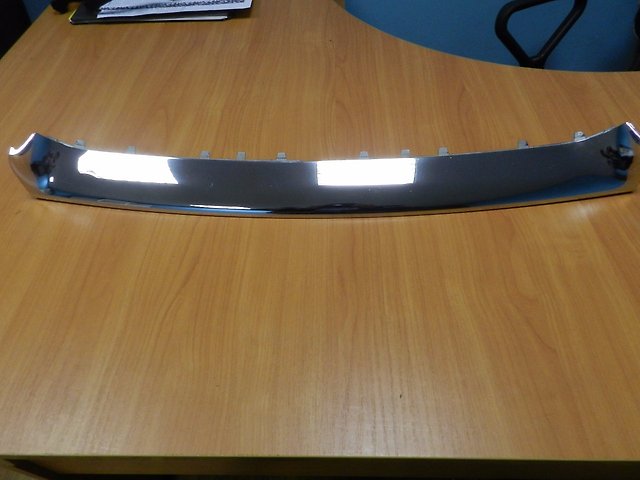 Молдинг решітки радіатора, нижній Renault (RVI) 623850001R ціна, від 40.15 USD
