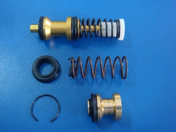 Ремкомплект головного гальмівного циліндра Opel Kadett E