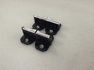 804002F030 Nissan/Infiniti Петля передніх дверей, лівою
