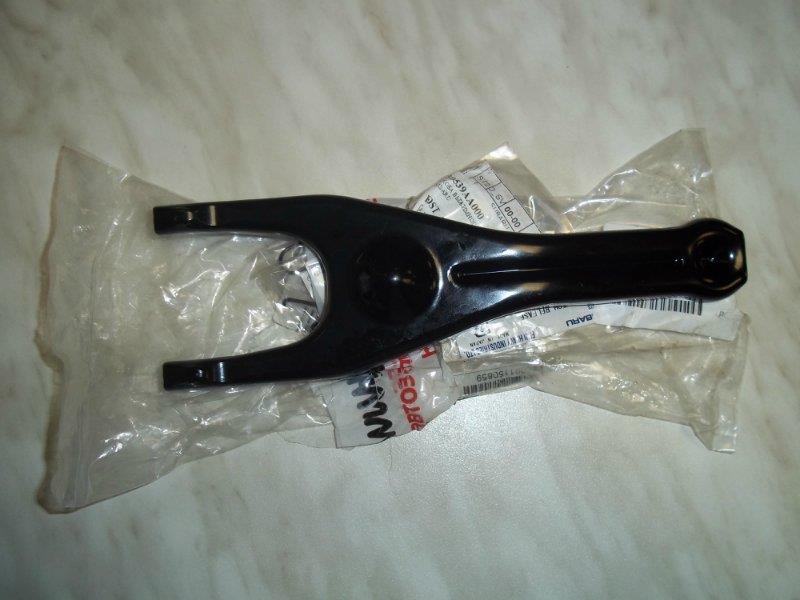 Вилка зчеплення Subaru 30530AA021 ціна, від 14.55 USD