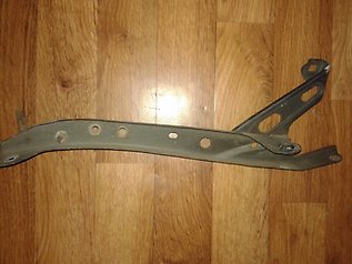 Купити 71124SMGE01 Honda Кронштейн решітки радіатора