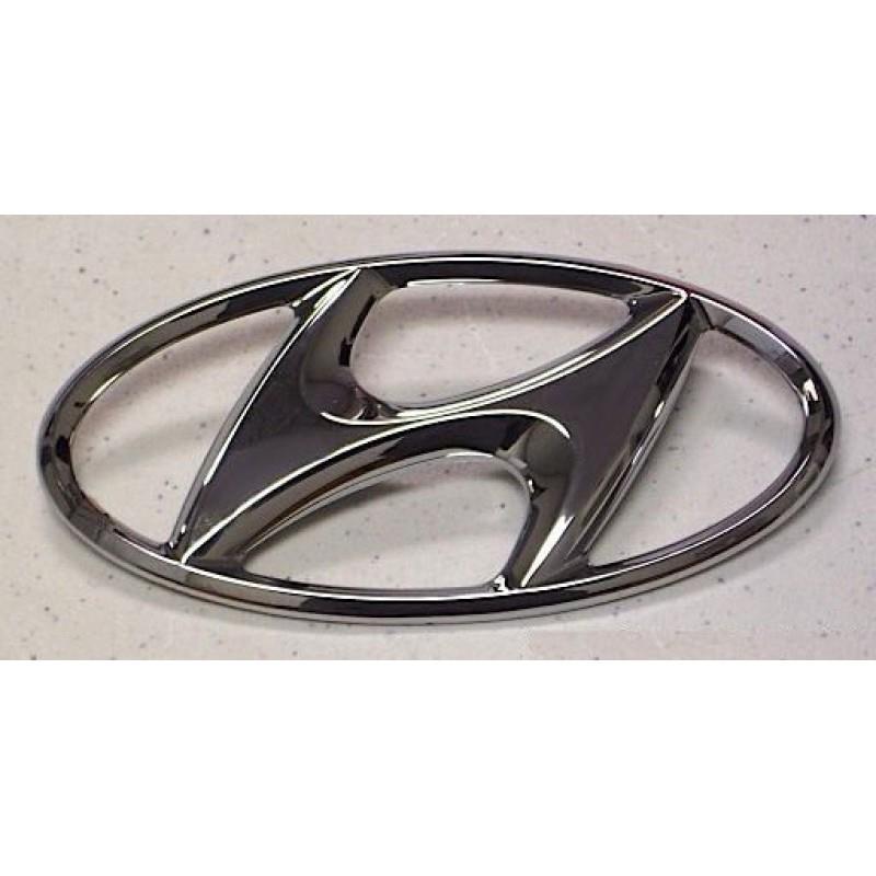 Емблема решітки радіатора на Hyundai Elantra (HD)