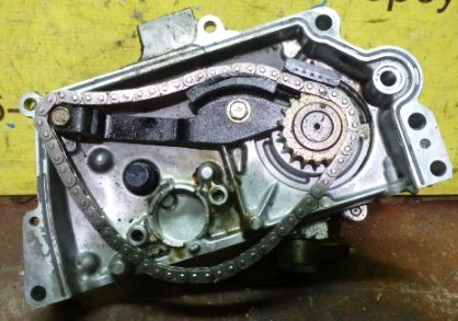 Вакуумний насос на Nissan Almera II N16