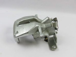Задній гальмівний супорт лівий BSG BSG30245003