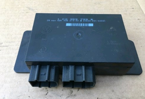1C0959799B VAG Блок управління центральним замком