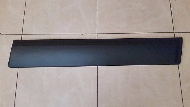 Молдинг передньої правої двері Nissan/Infiniti 80870JD01D ціна, від 12.67 USD