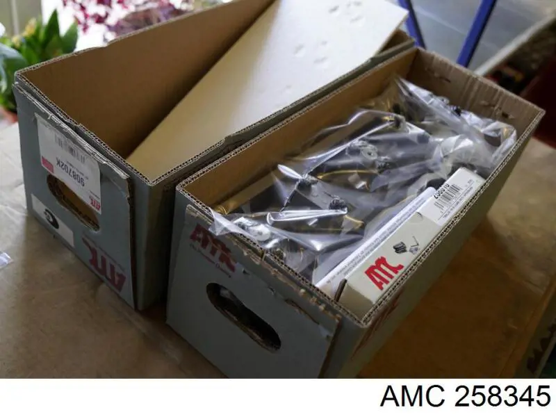 Купити 258345 AMC Болт гбц