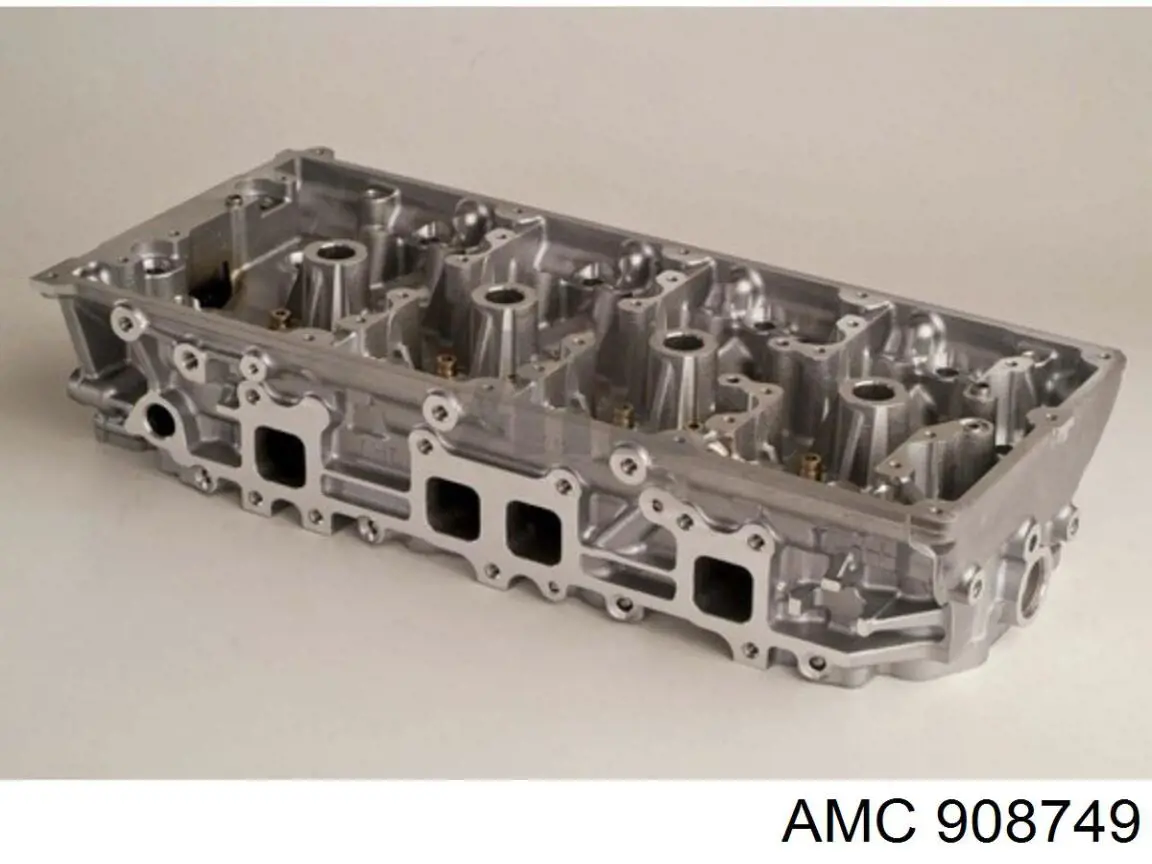 Головка двигуна Ford 6M346049AF ціна, від 471.16 USD
