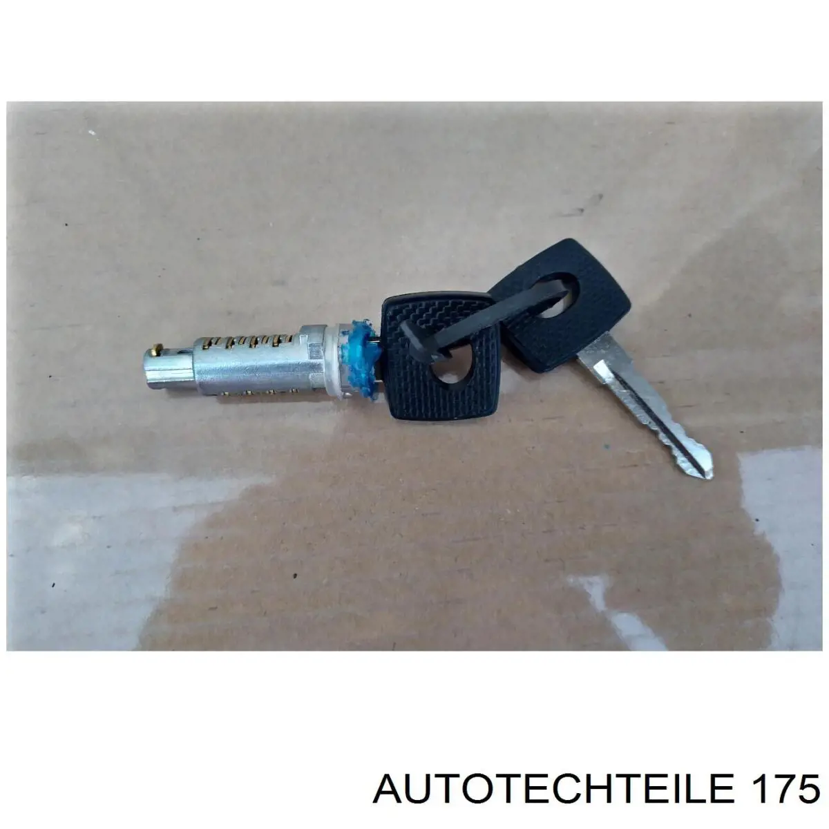 Прокладка клапанної кришки двигуна на Mercedes Truck T2/LN1 (667, 668, 669, 670)