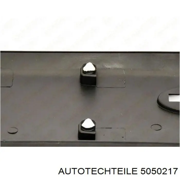 Накладка заднього лівого крила Autotechteile 5050217 ціна, від 31.11 USD