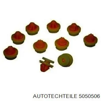 15407 MAK Пістон (кліп) кріплення обшивки дверей