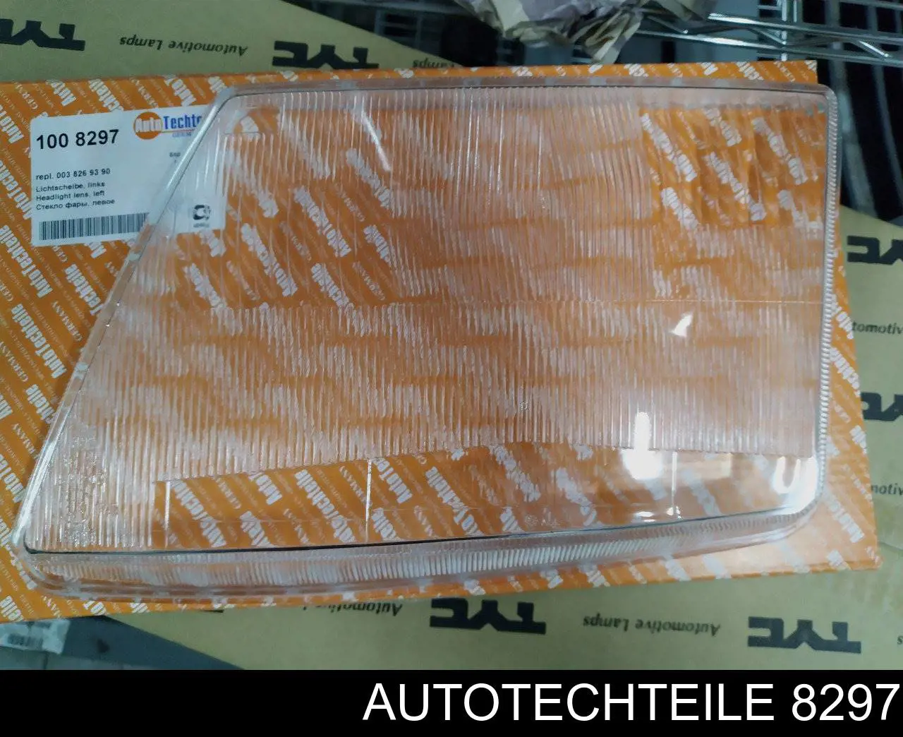 8297 Autotechteile Скло фари правої